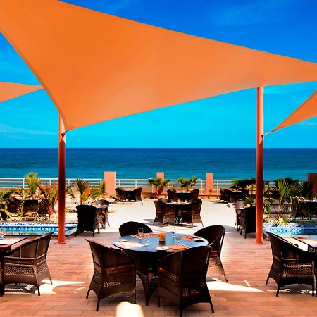 Radisson Blu Hotel & Resort, Sohar Extérieur photo The beach at the Sheraton Tel Aviv