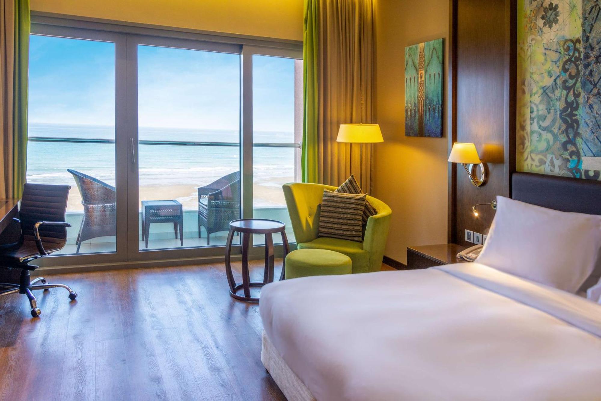 Radisson Blu Hotel & Resort, Sohar Extérieur photo