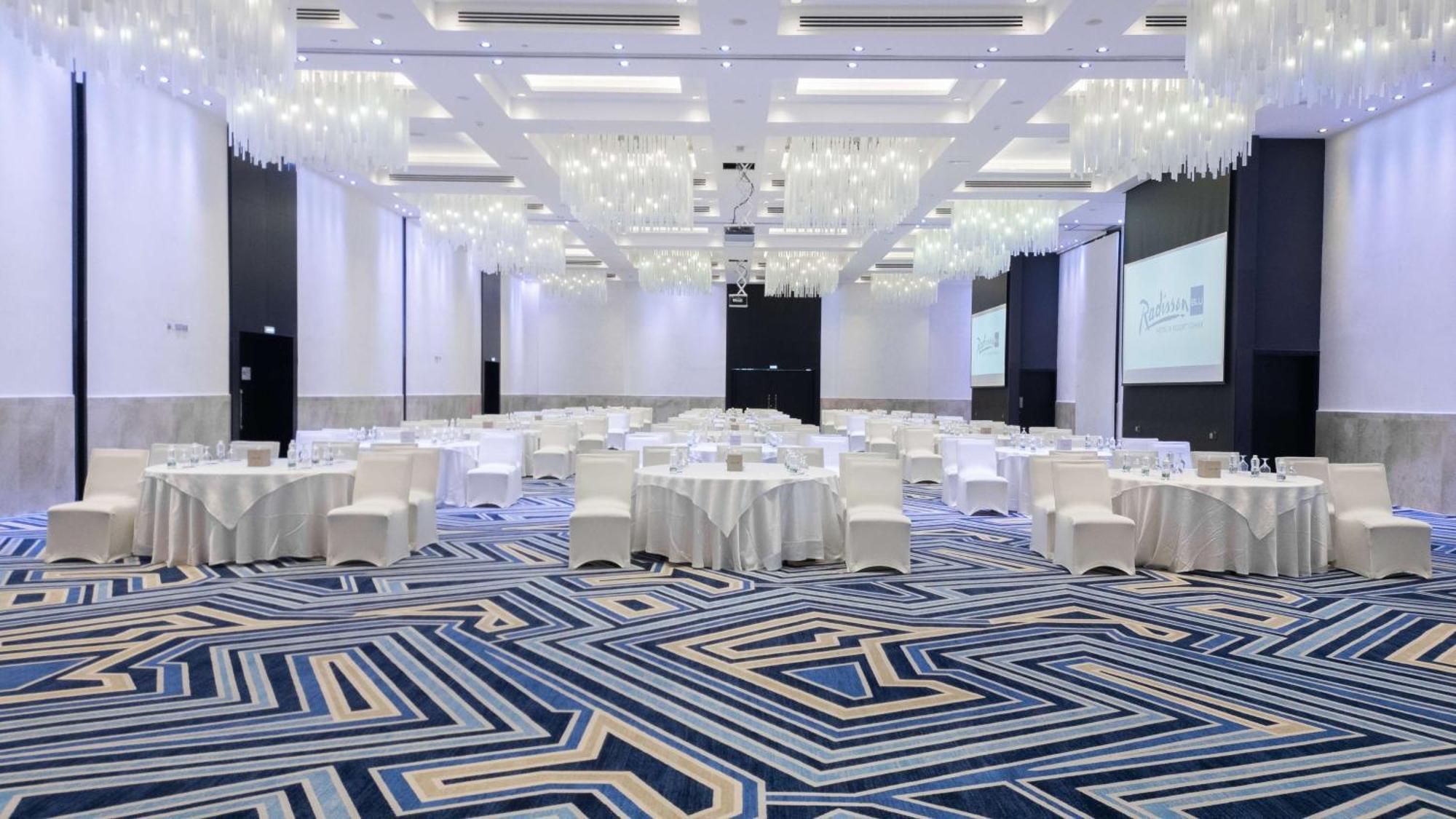 Radisson Blu Hotel & Resort, Sohar Extérieur photo The ballroom